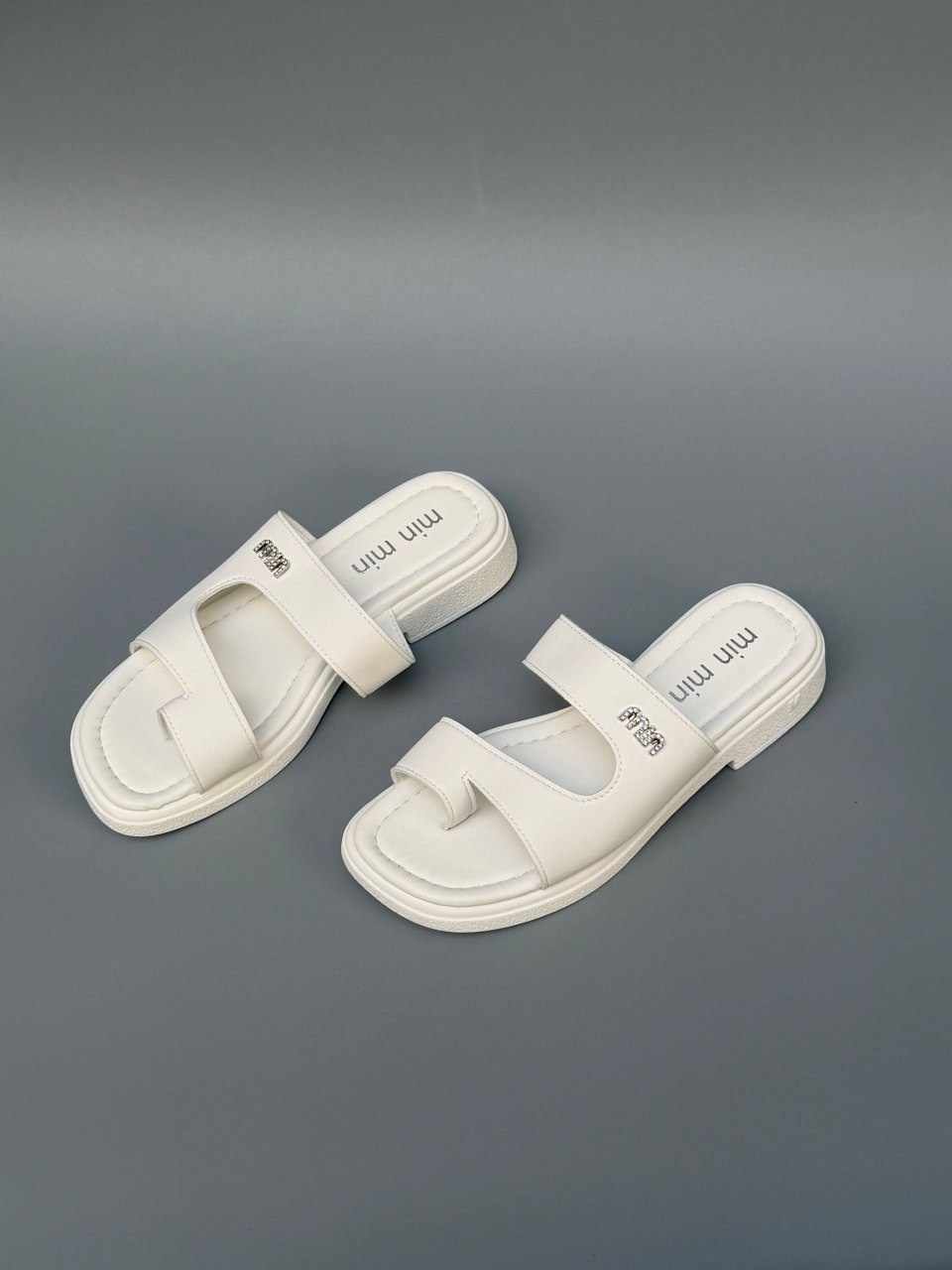 шлепанцы женские,шлепки кристиан диор,,белые шлепанцы,шлепки диор