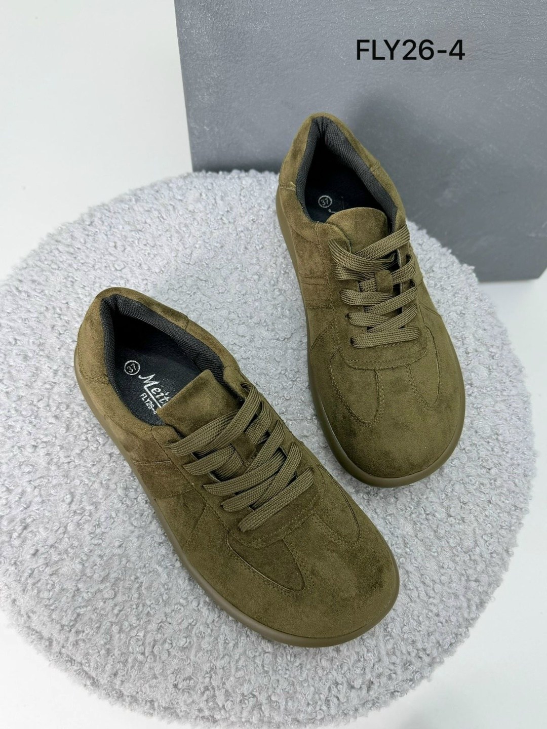 ,кроссовки замшевые,черные кроссовки,кроссовки женскиe,замшевые кеды