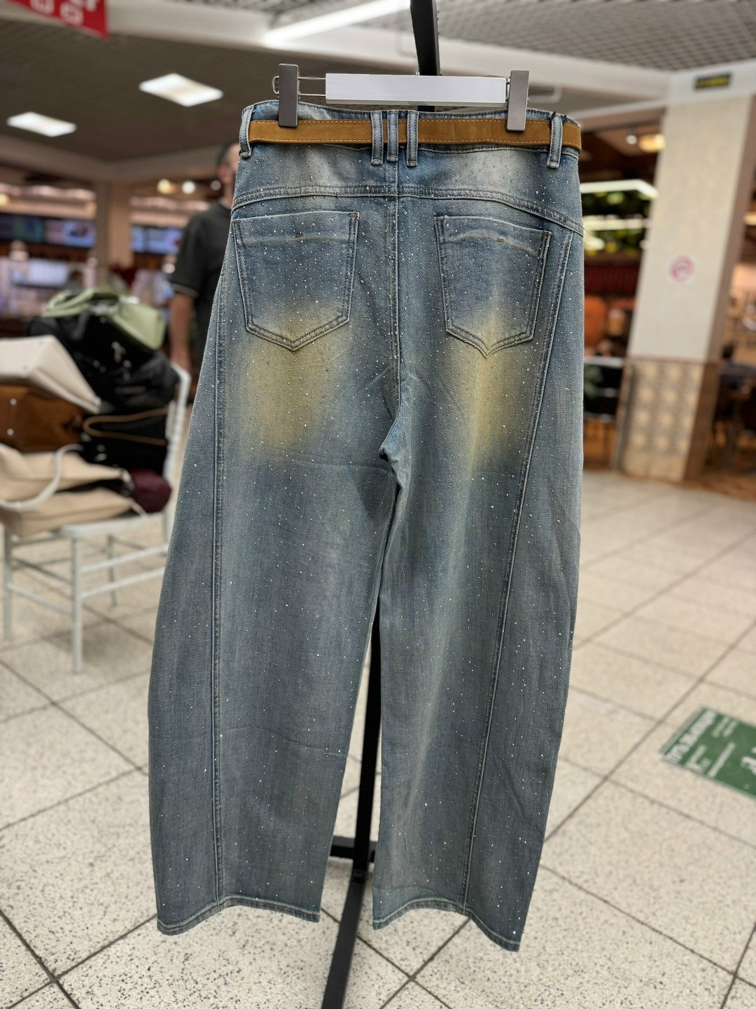 женские джинсы,брюки джинсы,стильные джинсы,джинсы,джинсы свободные женские