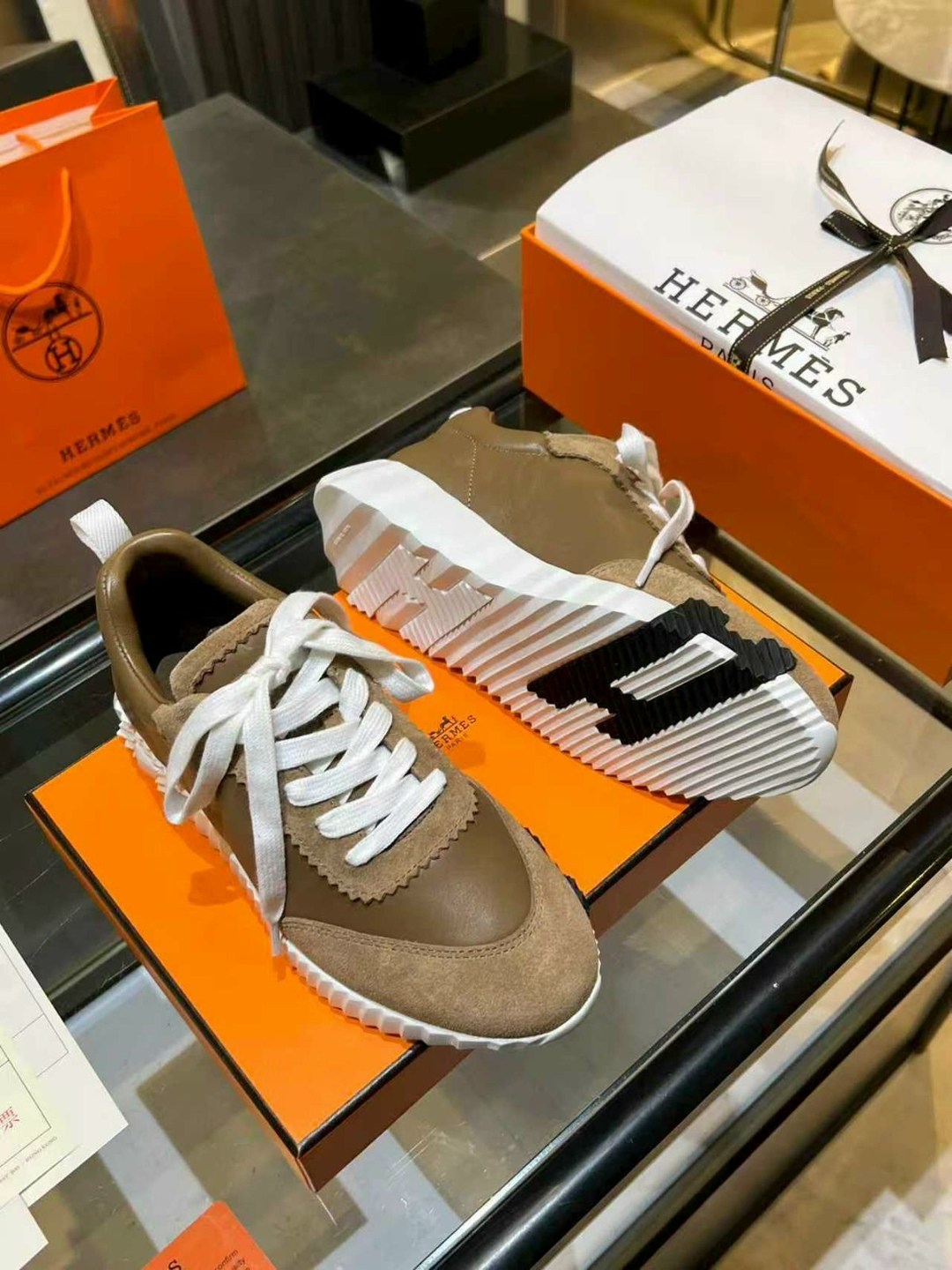 кроссовки hermes,кроссовки hermes мужские,кроссовки hermes женские,, hermes