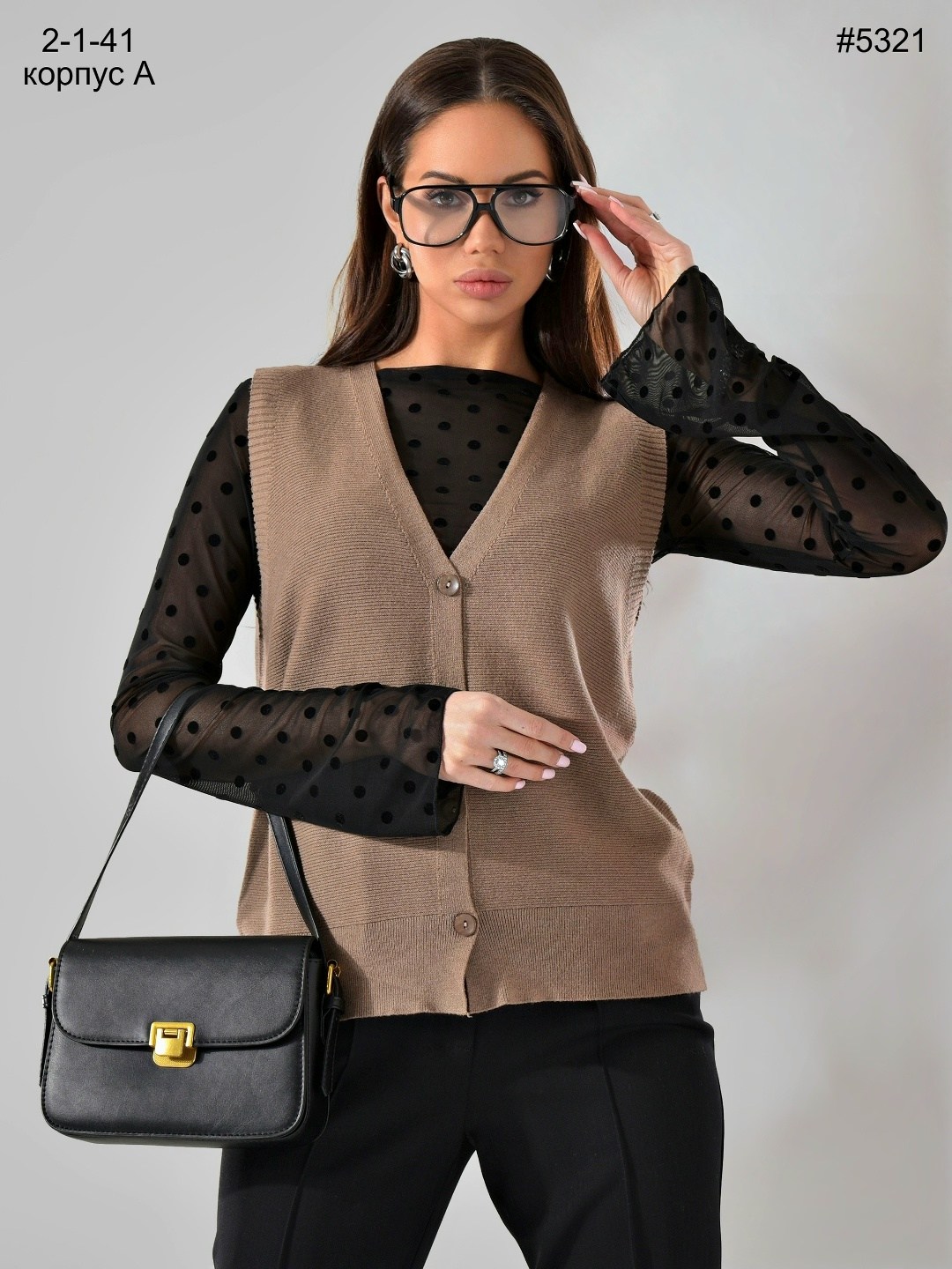 женская кофта,вязаная жилетка,жилетка женская,жилет женский,жилет классический