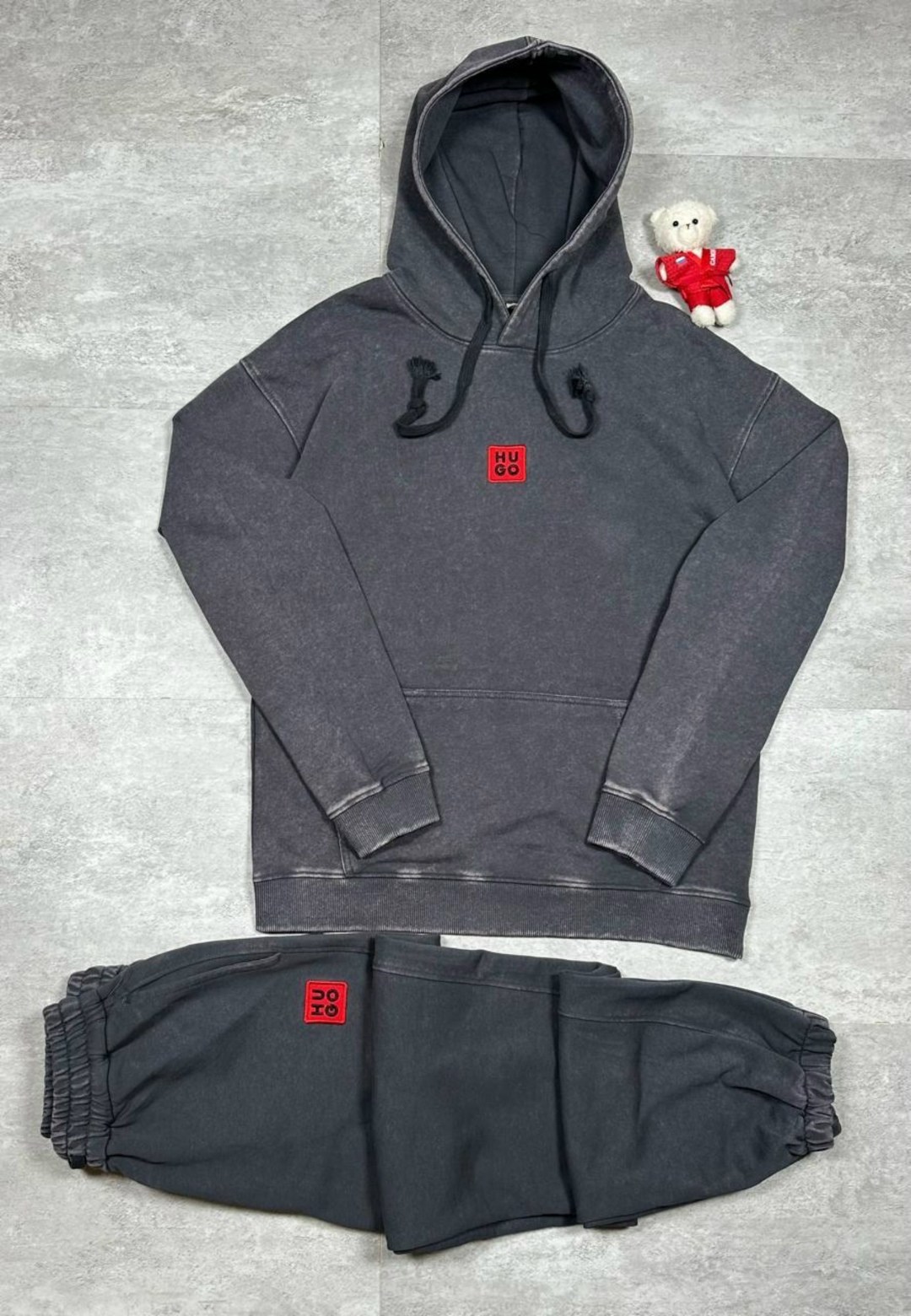 спортивный костюм hugo boss,мужской спортивный костюм,спортивный костюм hugo,мужской костюм на флисе,спортивный костюм