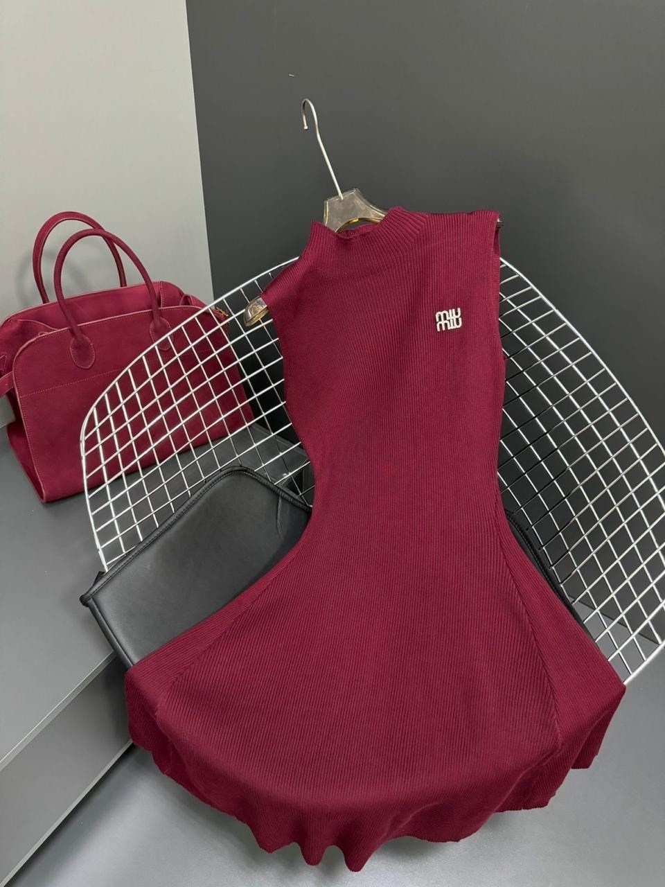 платье женской,модное платье,трикотажное платье,бордовое платье,платье трикотаж
