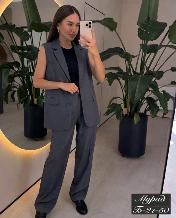 женский офисный костюм из жилета и брюк,костюм брючный,костюм женский,брючный костюм женский,костюм женский брючный двойка