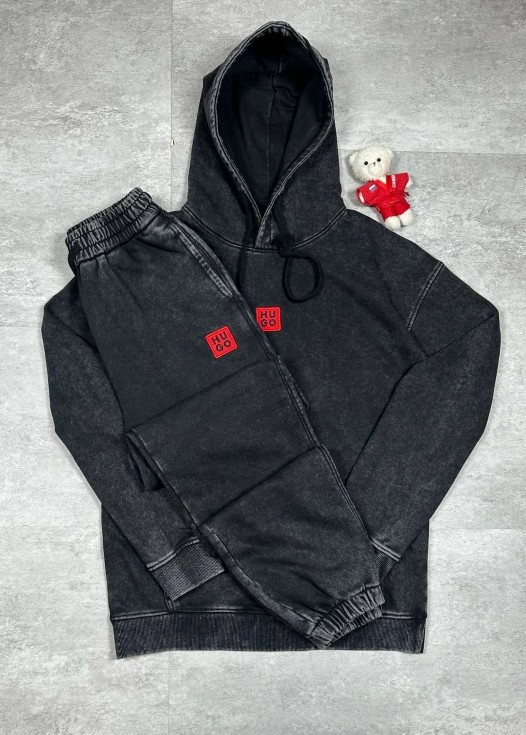 спортивный костюм hugo boss,мужской спортивный костюм,спортивный костюм hugo,мужской костюм на флисе,спортивный костюм