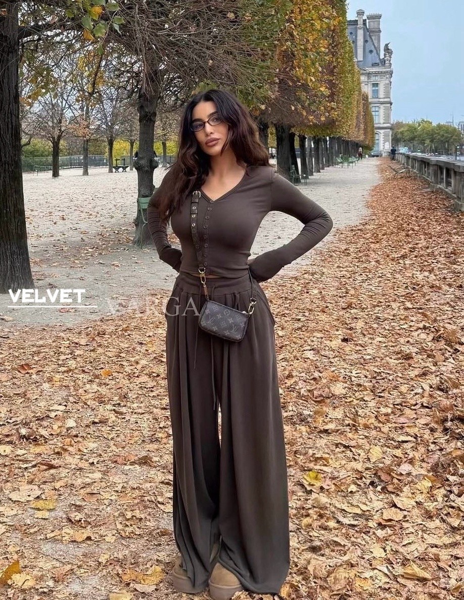 стильные наряды,одежда стильная,велюровый костюм,