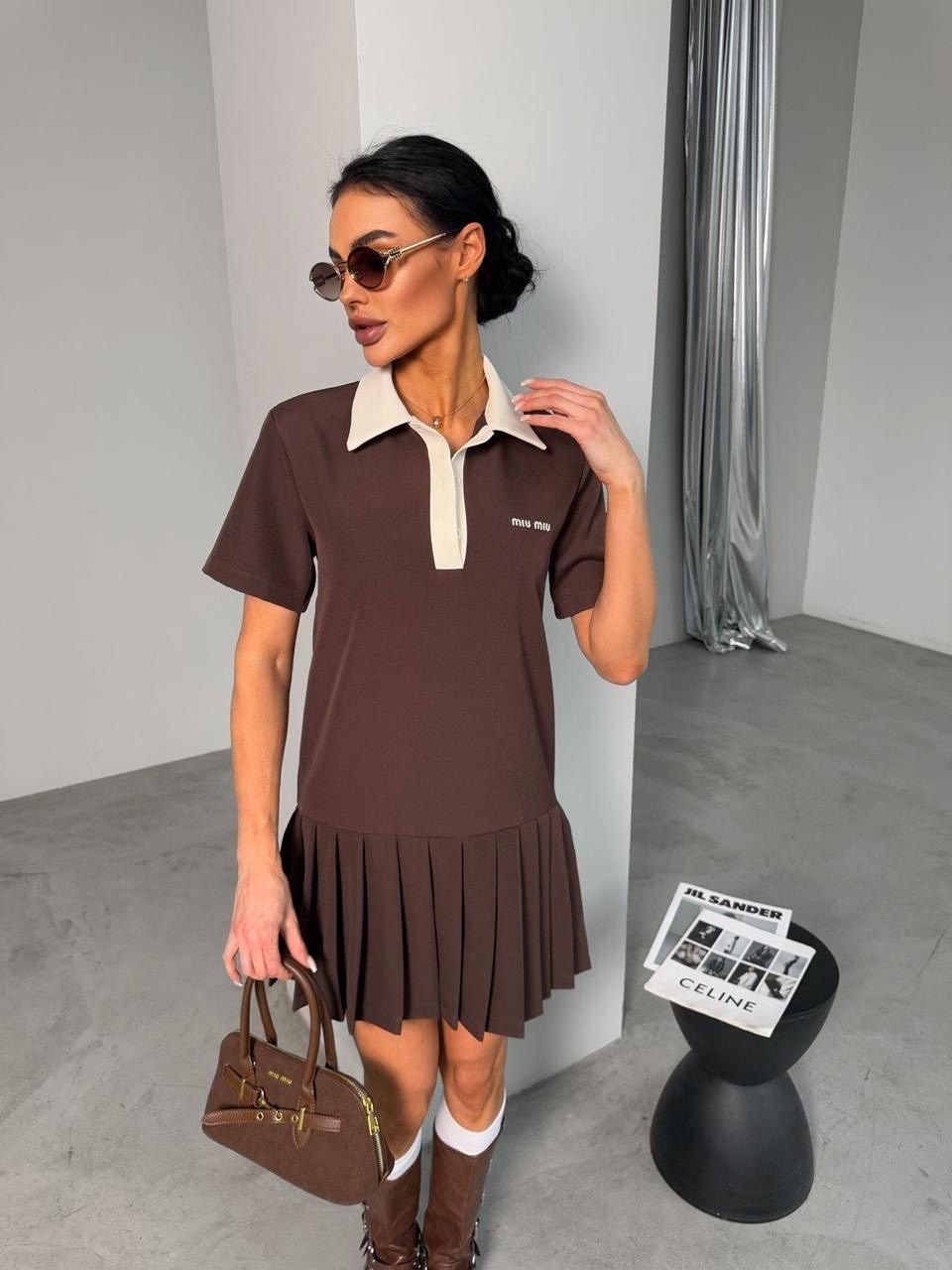 трикотажное платье,платье поло,трикотажное платье мини,платье коричневое,платье