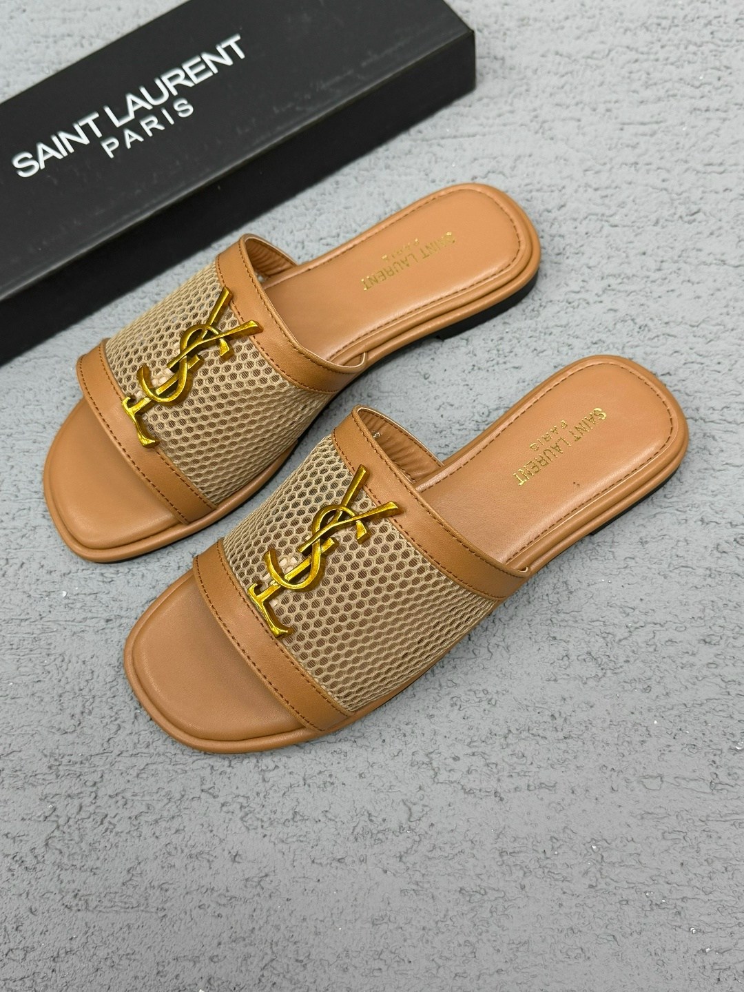 шлепки ив сен лоран,,босоножки yves saint laurent,шлепанцы женские,босоножки ysl