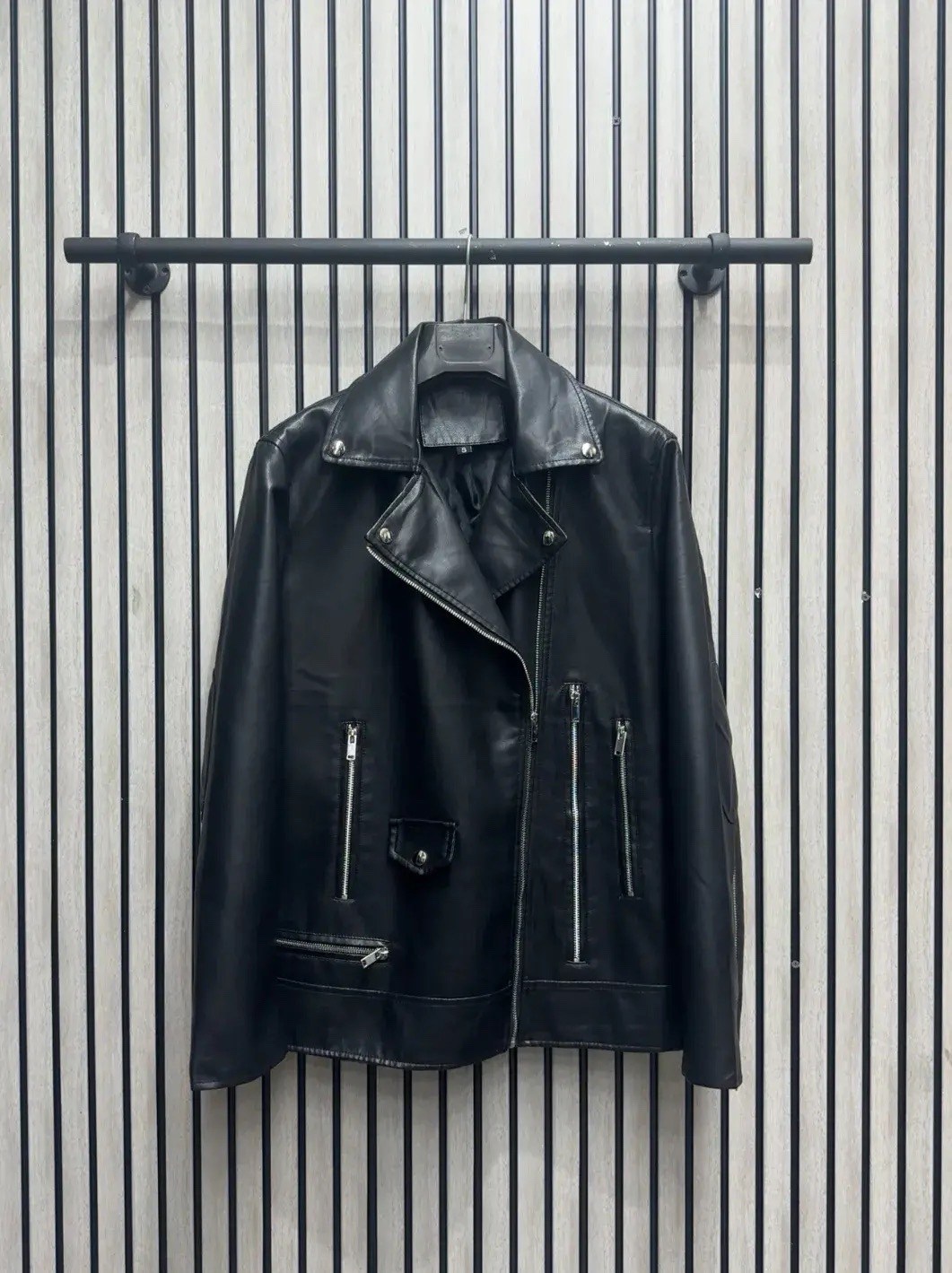 женская куртка косуха из экокожи,куртка косуха,косуха женская,куртка кожаная lan yu ao sha,женская косуха экокожа куртка