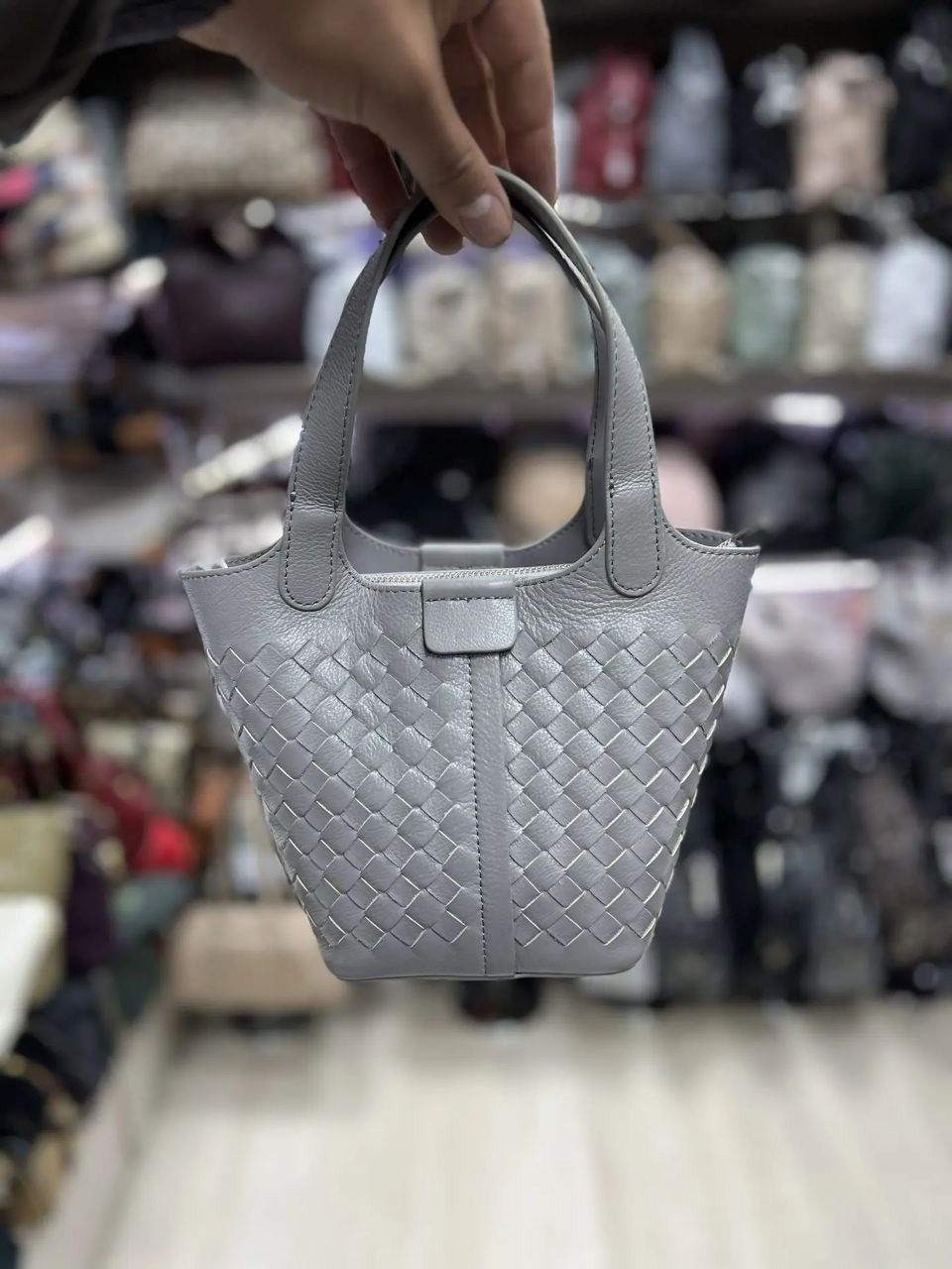 женская сумка,сумка,сумка bottega veneta,сумка боттега венета серая,стильная сумка