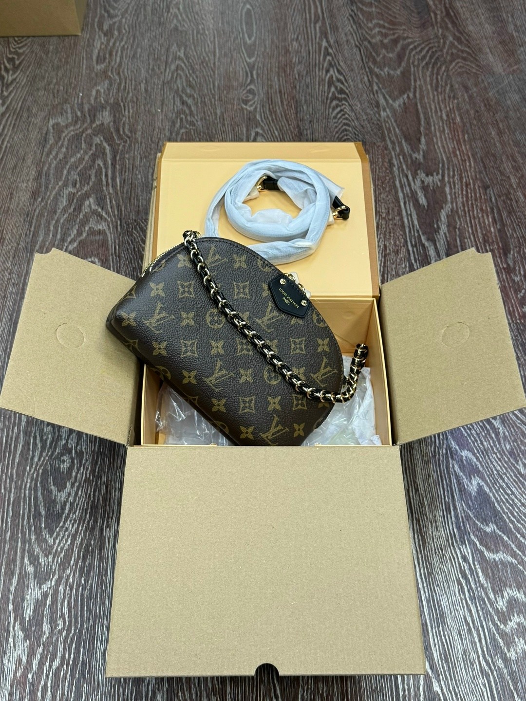 женская сумка louis vuitton,louis vuitton сумка на плечо,сумка louis vuitton,луи виттон сумка,louis vuitton сумка на плечо слинг