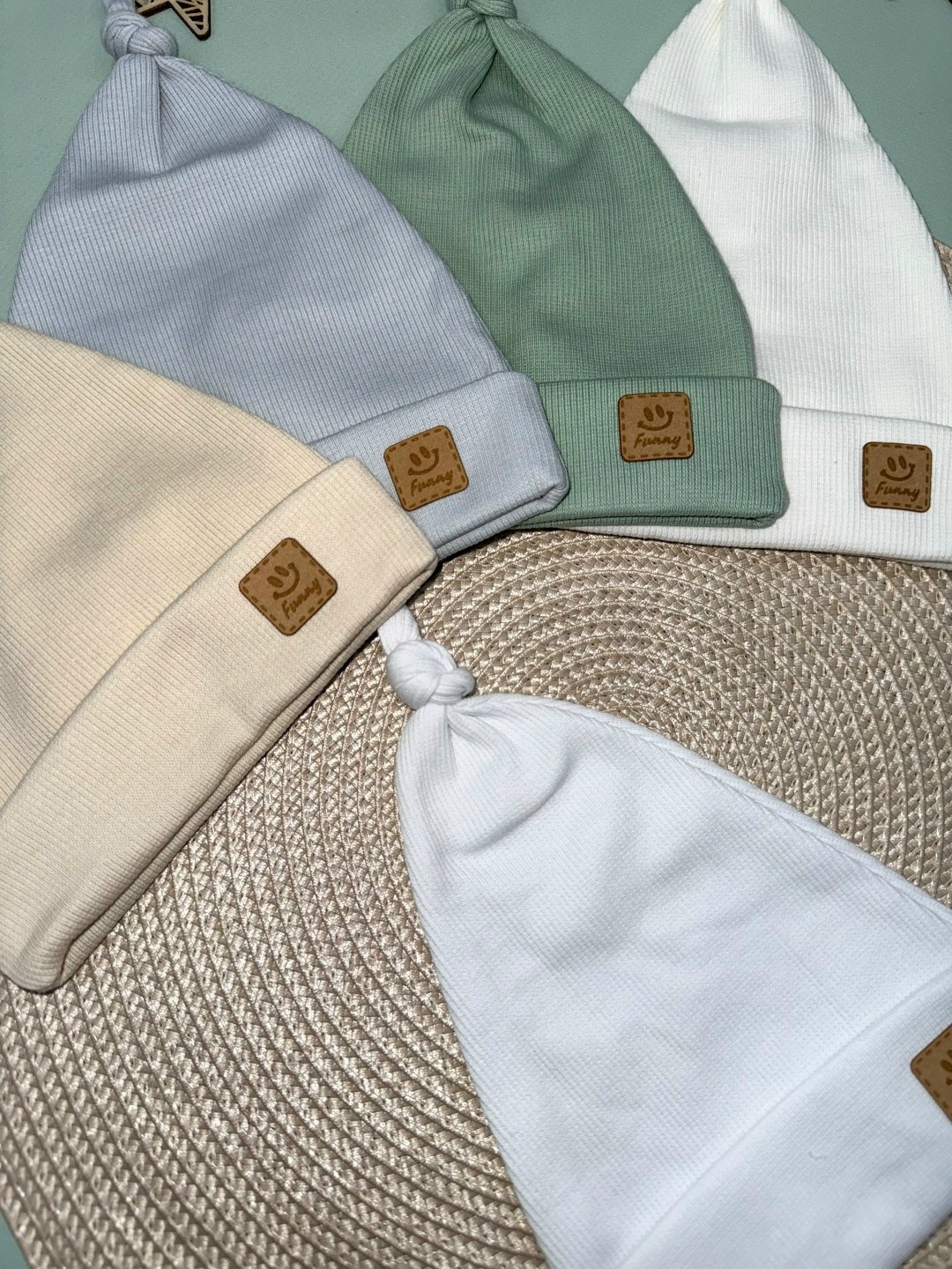 шапочка для новорожденного,шапка для новорожденного,комплект шапочек для новорожденного,чепчик для новорожденного,чепчик шапочка