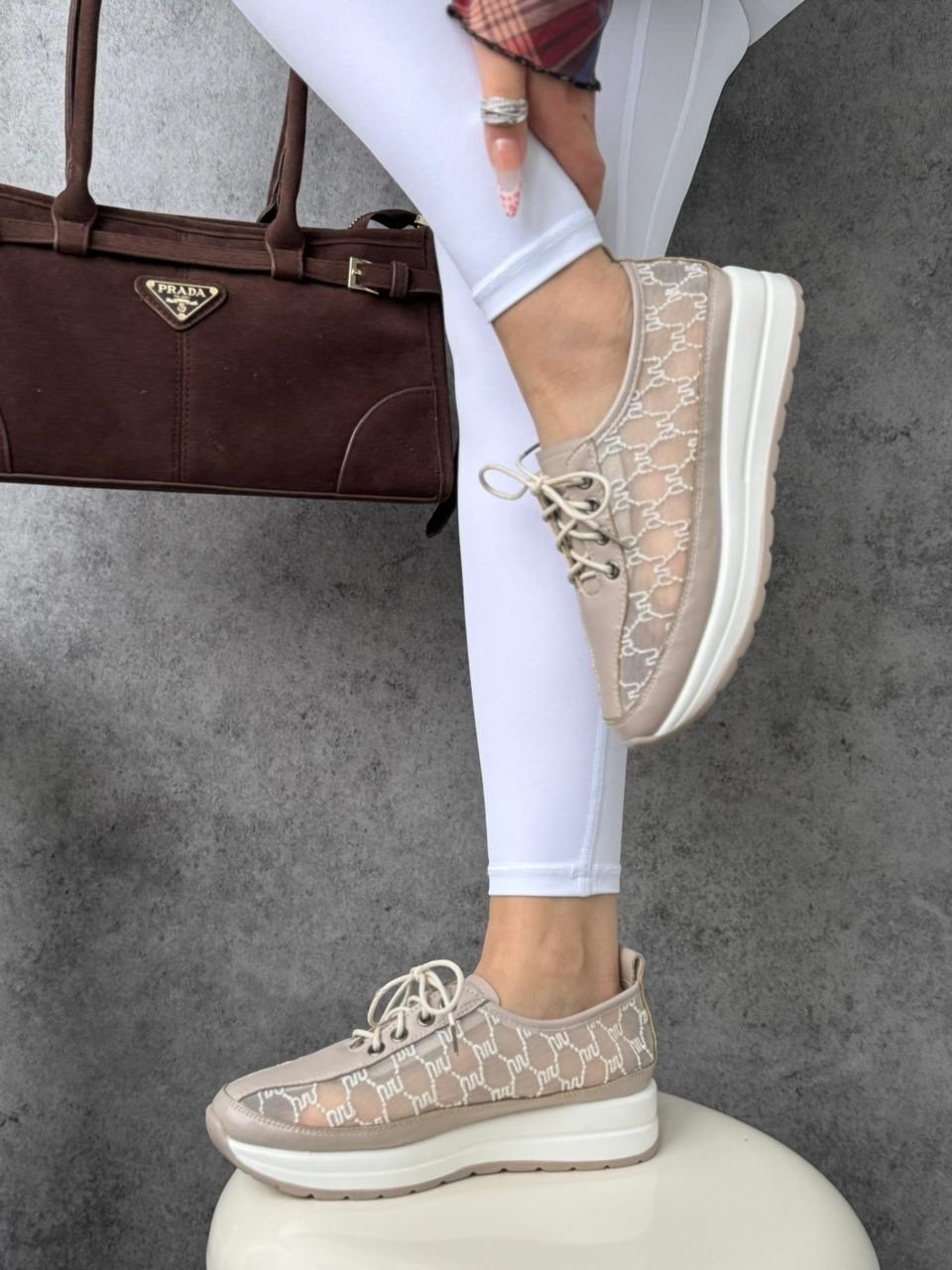 ,женские кроссовки,женская , летняя,обуви