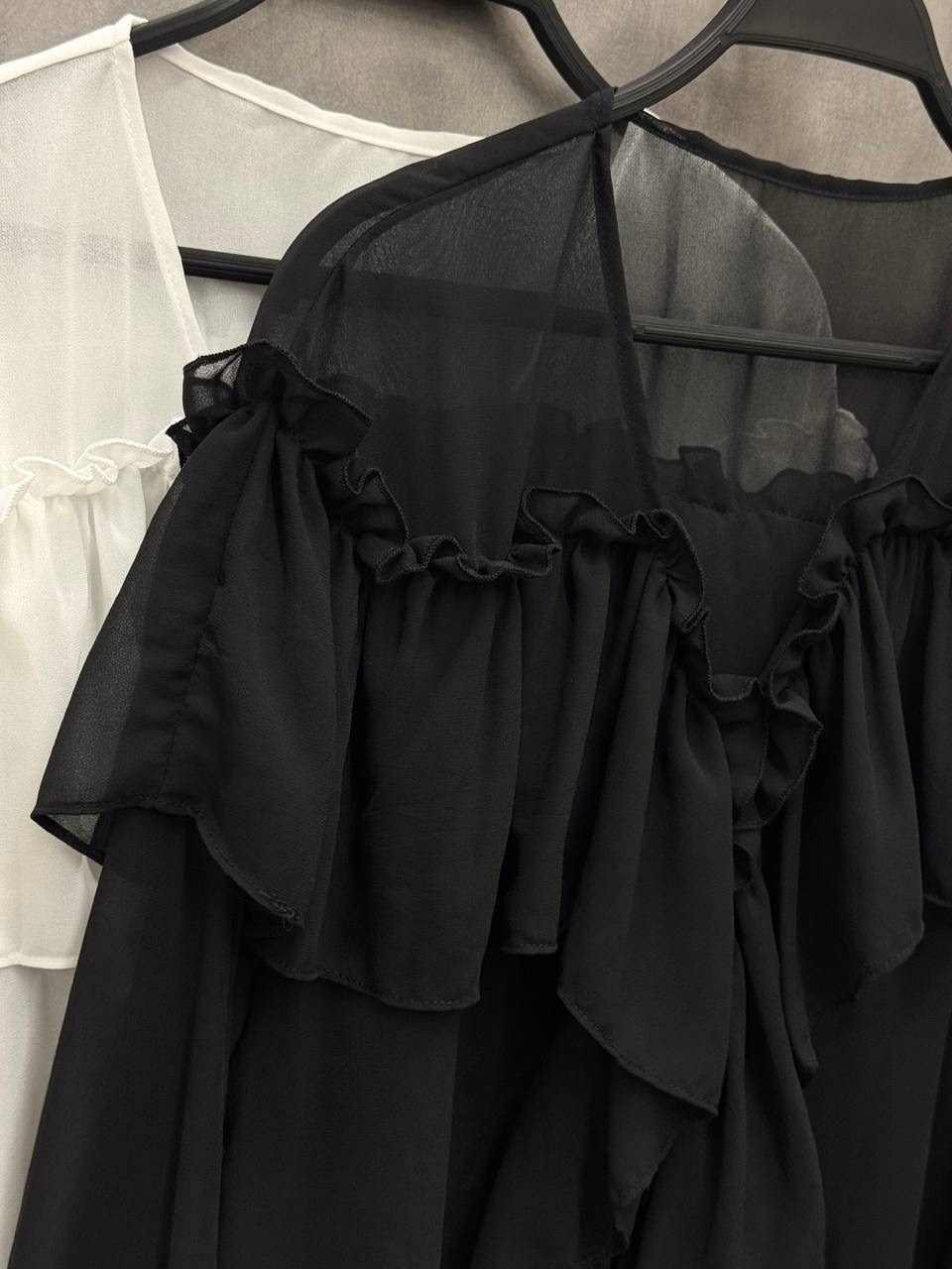 белая шифоновая блузка с рюши,шифоновая блузка с оборками,рубашка с рюшами,женская блуза,женская шифоновая рубашка с оборками