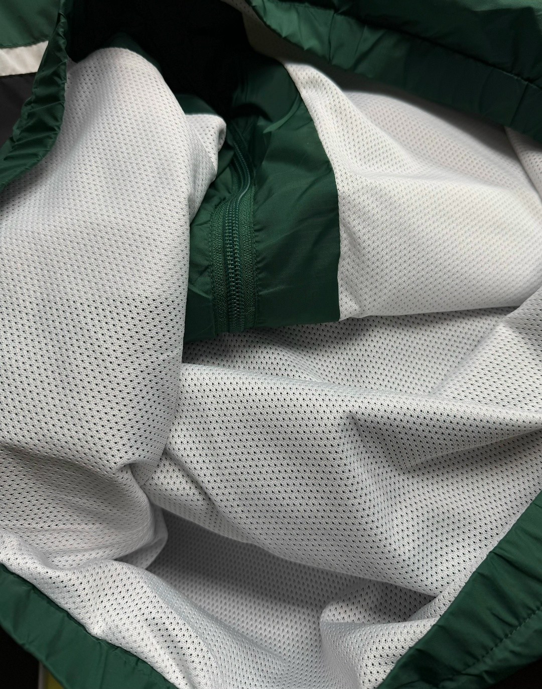 lacoste spring,костюм лакост зеленый,спортивный костюм lacoste,lacoste 2026,стиль мужской моды