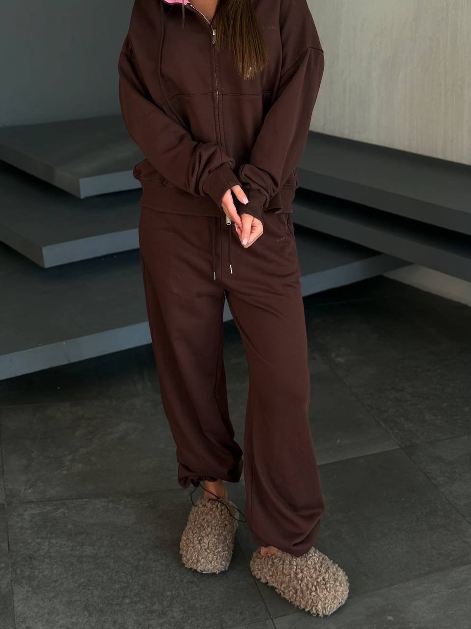 спортивный костюм женский,спортивный костюм,костюм женский,костюм спортивный коричневый,костюм трикотаж