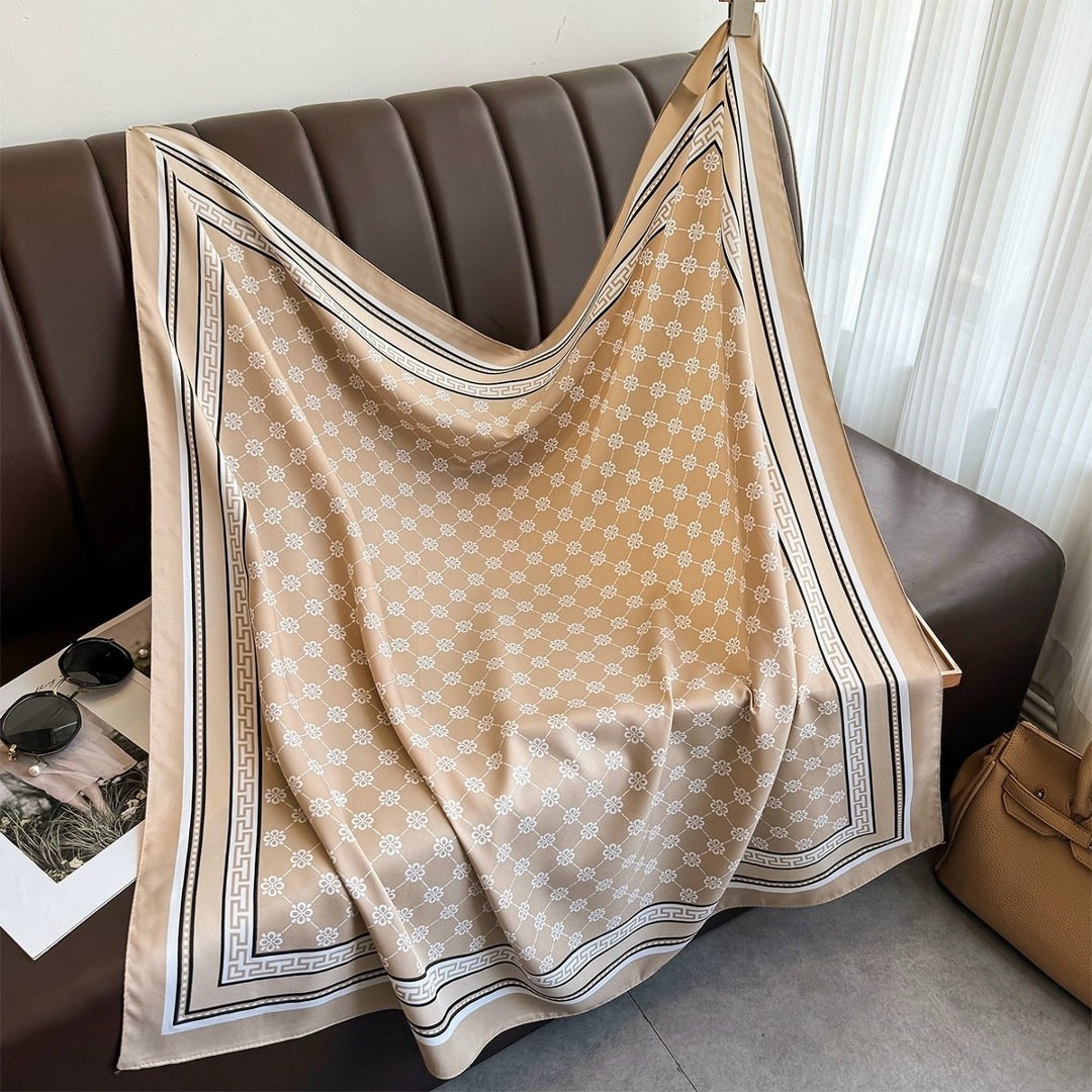 шелковый шарф,женский шелковый шарф,шелковые платки,шарф женские,шёлковый шарф с принтом