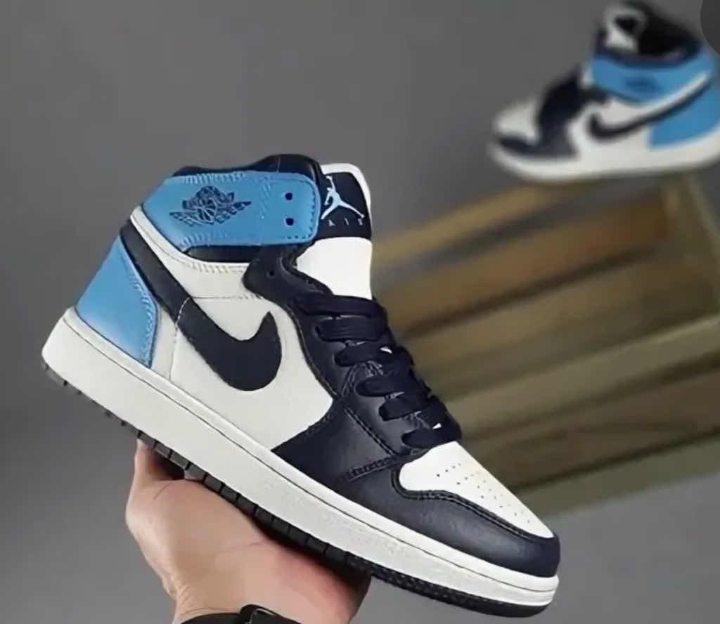 nike air jordan 1 retro high og,кроссовки nike air jordan 1,кроссовки nike air jordan 1 mid,зимние кроссовки nike air jordan 1 mid,кроссовки nike air jordan 1 retro high