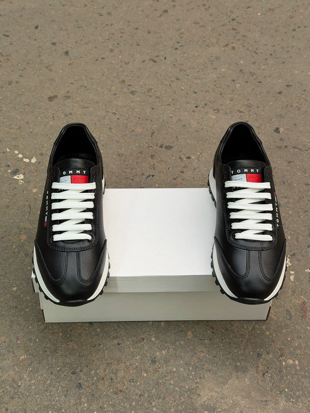 мужские кожаные кроссовки tommy hilfiger,кроссовки мужские tommy hilfiger,,кроссовка мужской,кроссовки мужские кожаные