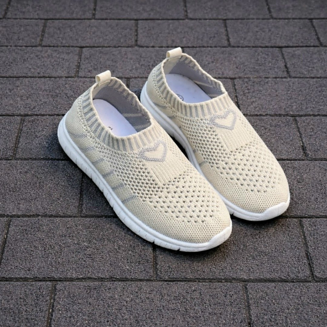 ,детские кроссовки,кроссовки мальчику,кроссовки,детская