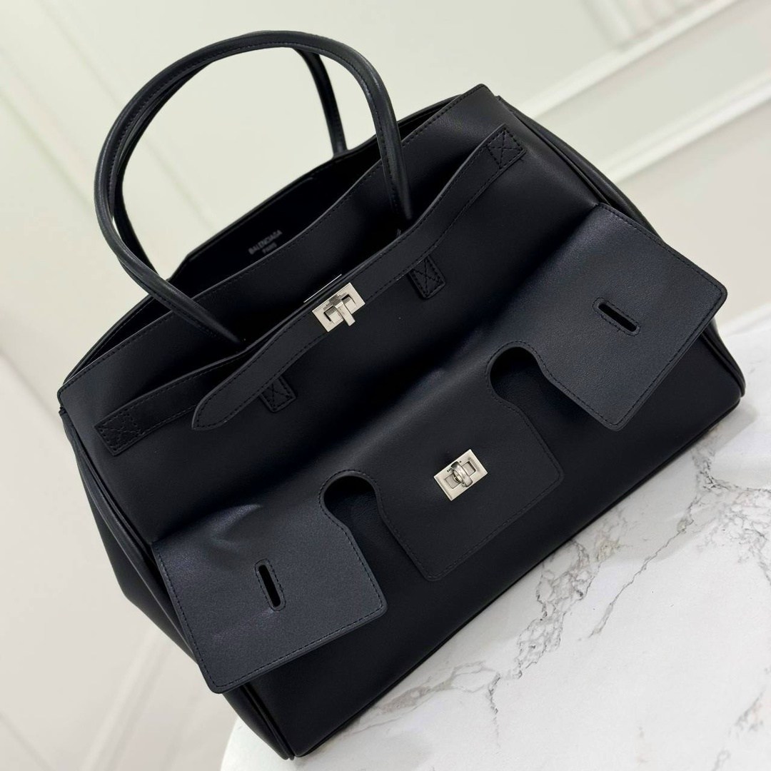 сумка balenciaga натуральная кожа 30-25 см реплика,сумка balenciaga из высококачественной эко кожи,balenciaga сумка,сумка женская,сумка