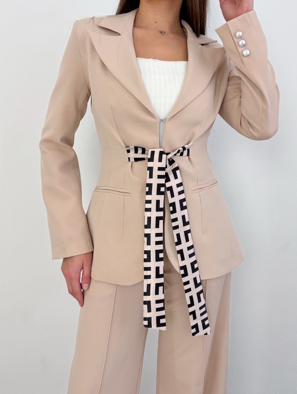 костюм брючный классический,брючный костюм,брючный костюм женский классический,брючный костюм классический двойка,женские брючные костюмы