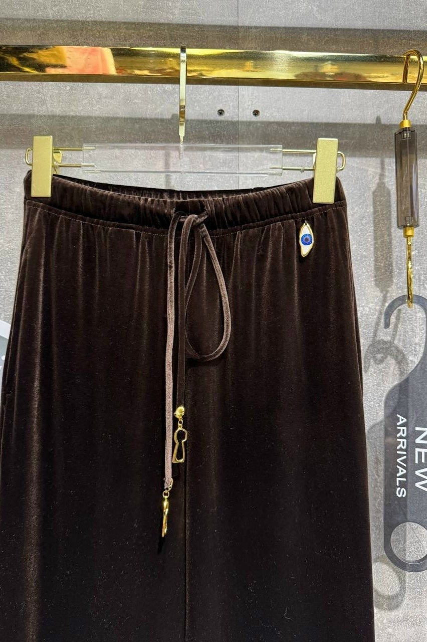 брюки велюровые,бархатные брюки,велюровые штаны,старые бархатные штаны армани,прямые брюки из бархатистого велюра