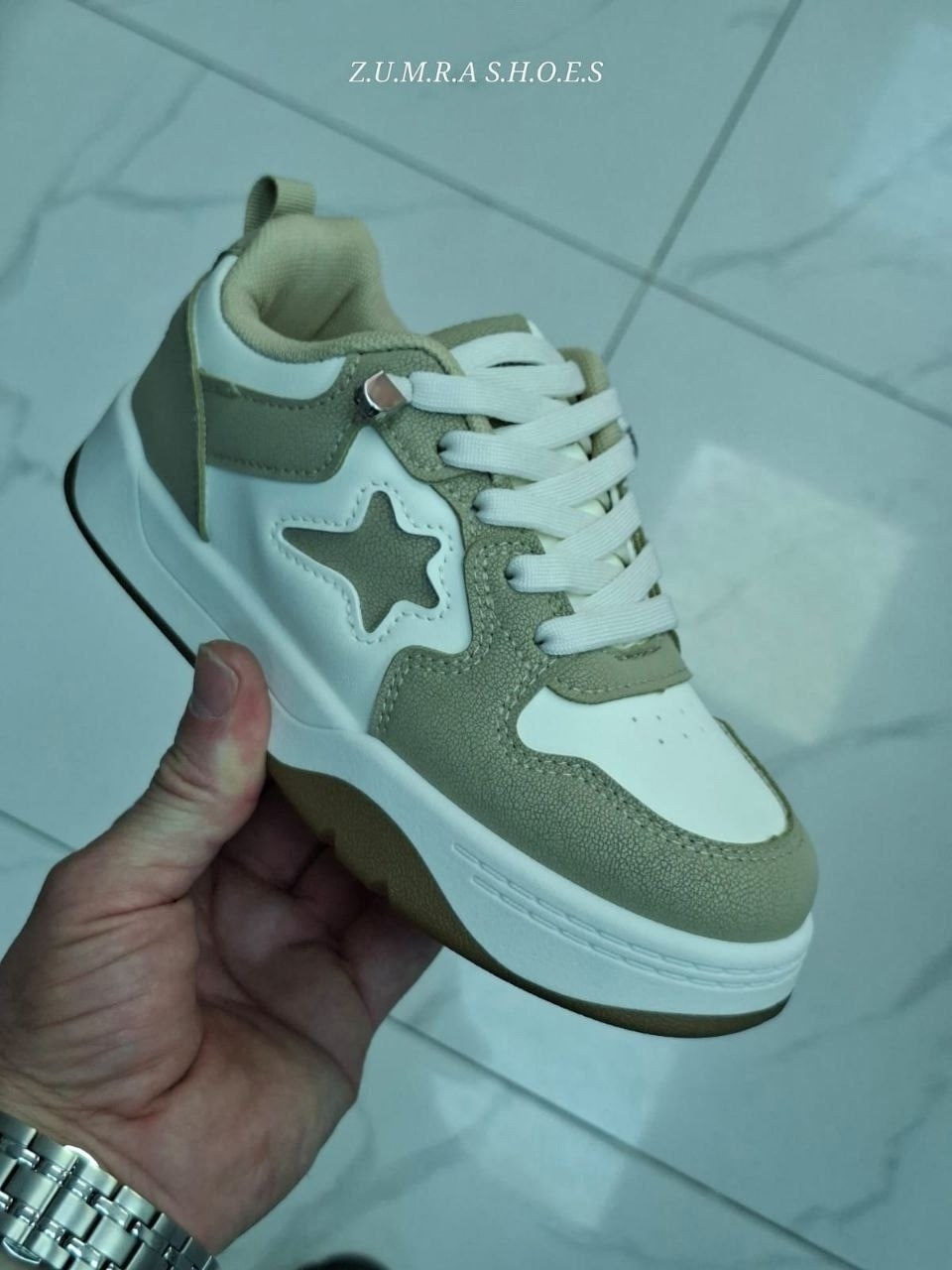 кроссовки,кроссовки женские,детские кроссовки,кроссовка,модные кроссовки