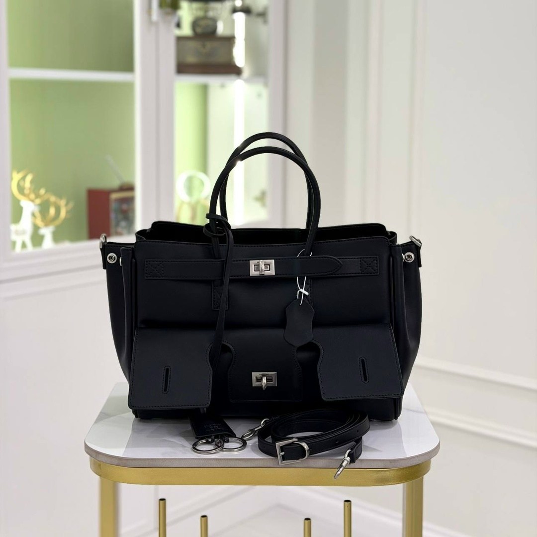 сумка balenciaga натуральная кожа 30-25 см реплика,сумка balenciaga из высококачественной эко кожи,balenciaga сумка,сумка женская,сумка