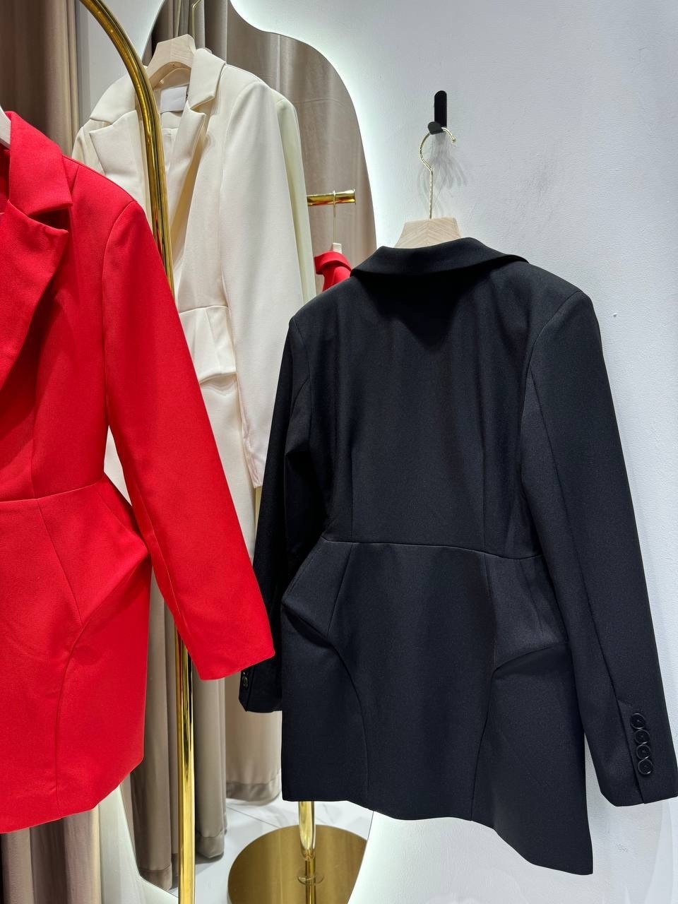 женский костюм,классический пиджак жакет,пиджак,женский жакет пиджак,красное платье пиджак