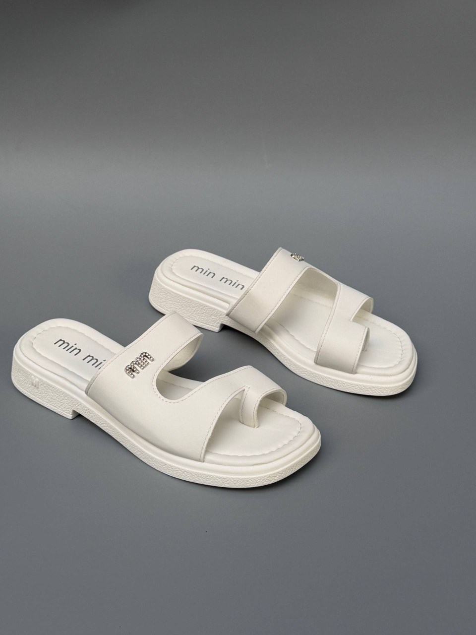 шлепанцы женские,шлепки кристиан диор,,белые шлепанцы,шлепки диор