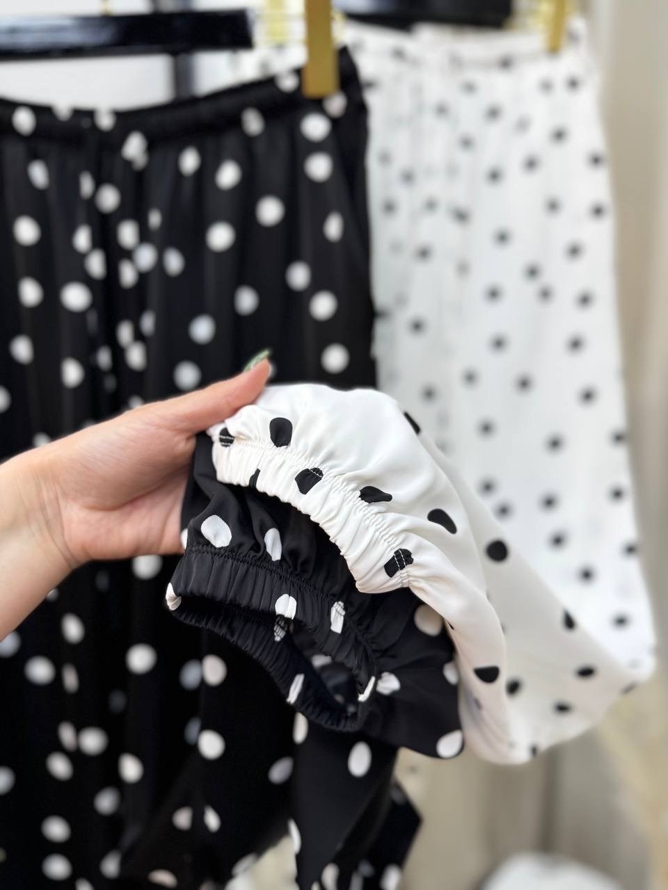 женский брючный костюм в горошек,брюки в горох,костюм в горошек,брюки женские в горошек,костюм брючный в горошек