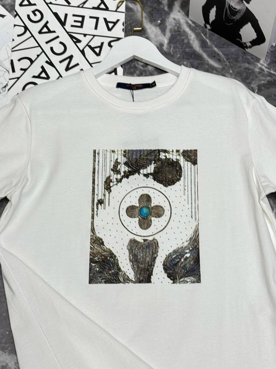 футболки женская,стильные наряды,футболки белые,футболка белая женская