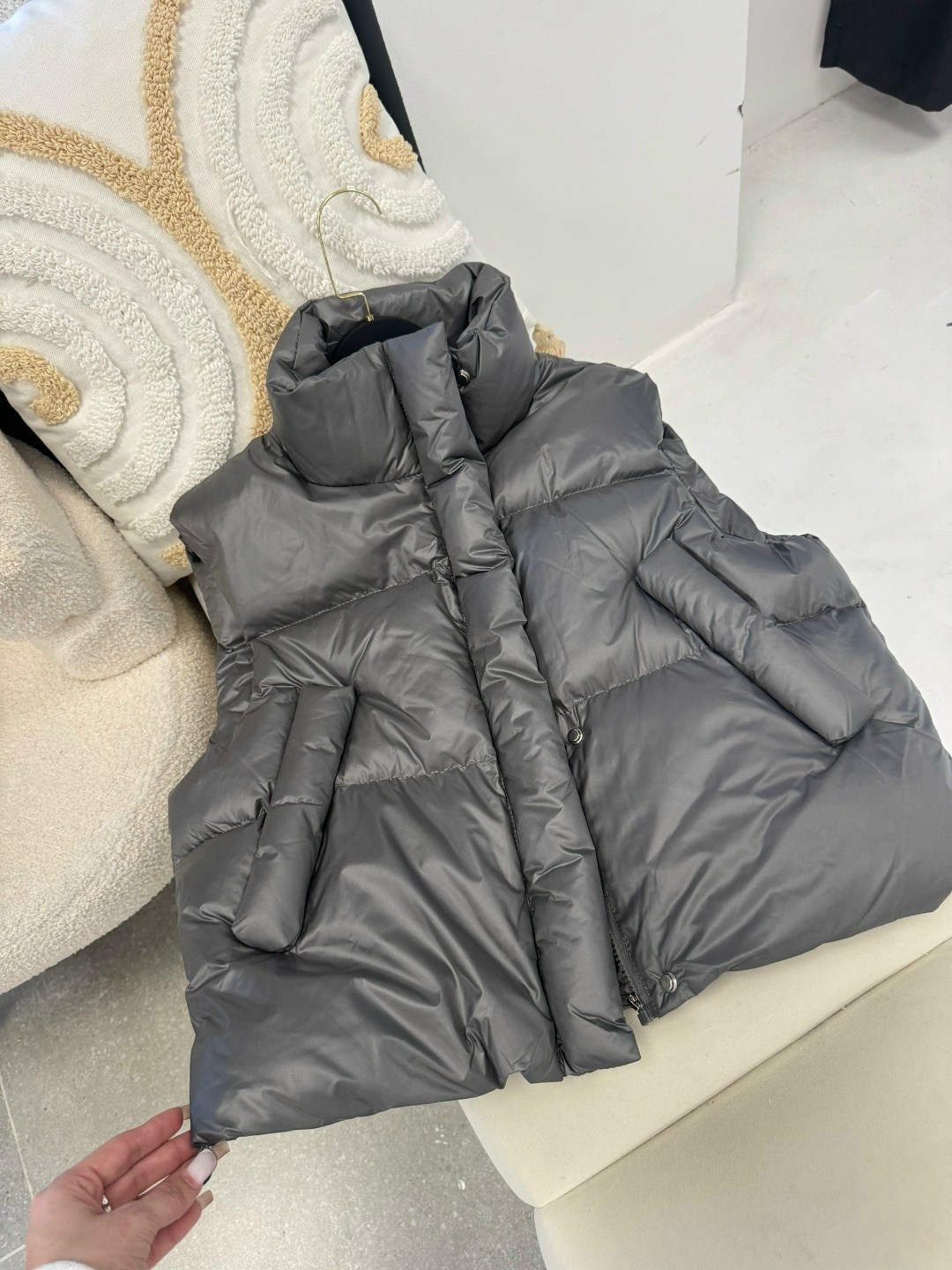 теплый жилет,жилет,женская жилетка,жилет женский,пуховой жилет