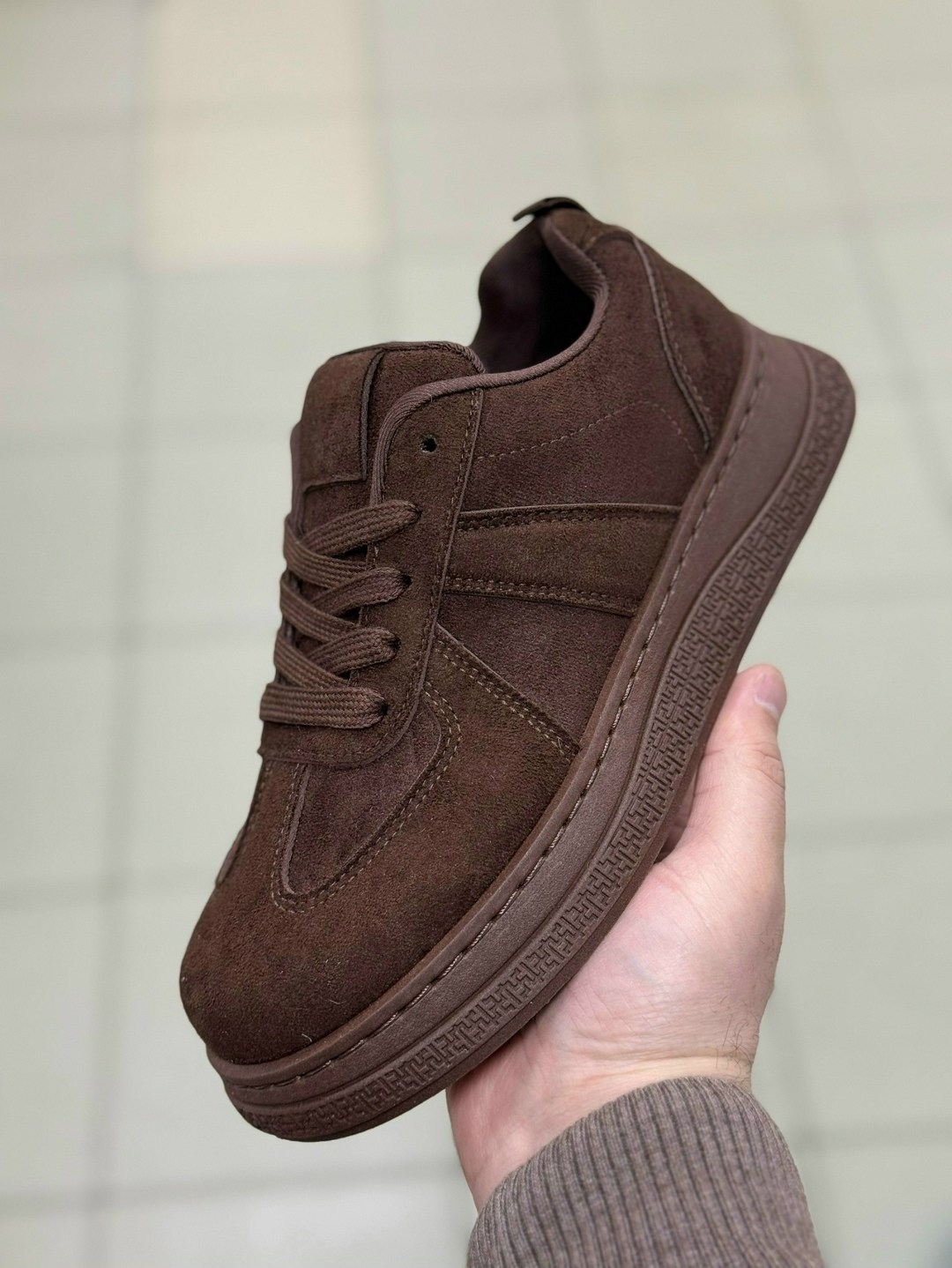 ,женские кроссовки,повседневные кроссовки,бежевые кроссовки,кроссовки зара замшевые