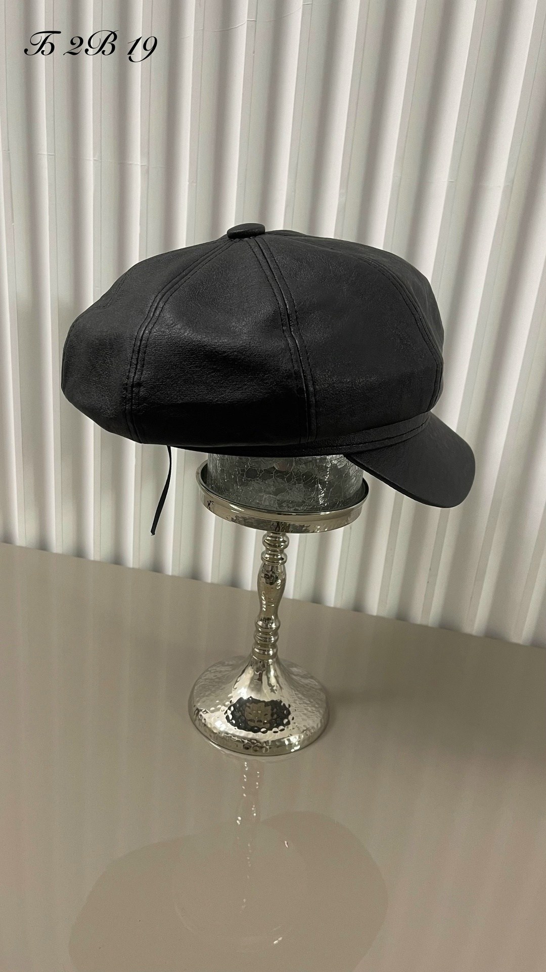 стильная кепка,кожаная кепка женская,кепи кожаная с коротким козырьком фуражка katomi,кепка женская,кожаная кепка