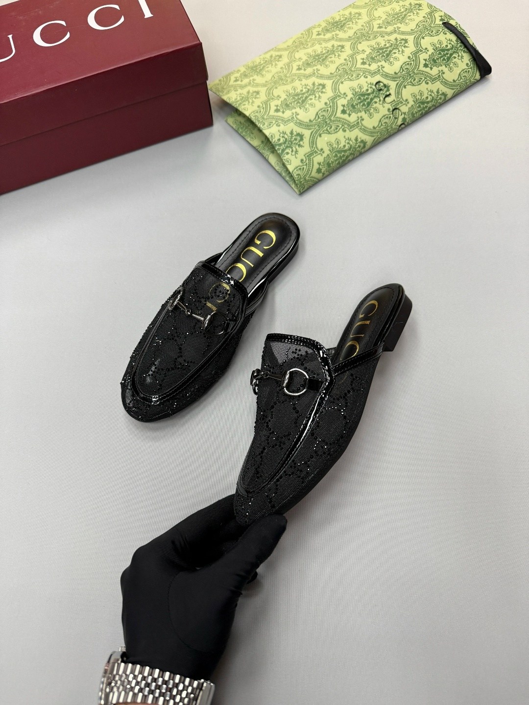 ,кожаные шлепанцы гуччи,мюли gucci,мюли женские,женская