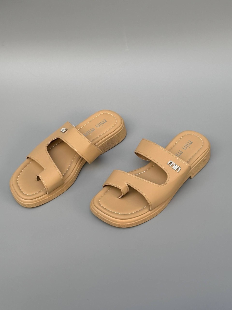 шлепанцы женские,шлепки кристиан диор,,белые шлепанцы,шлепки диор