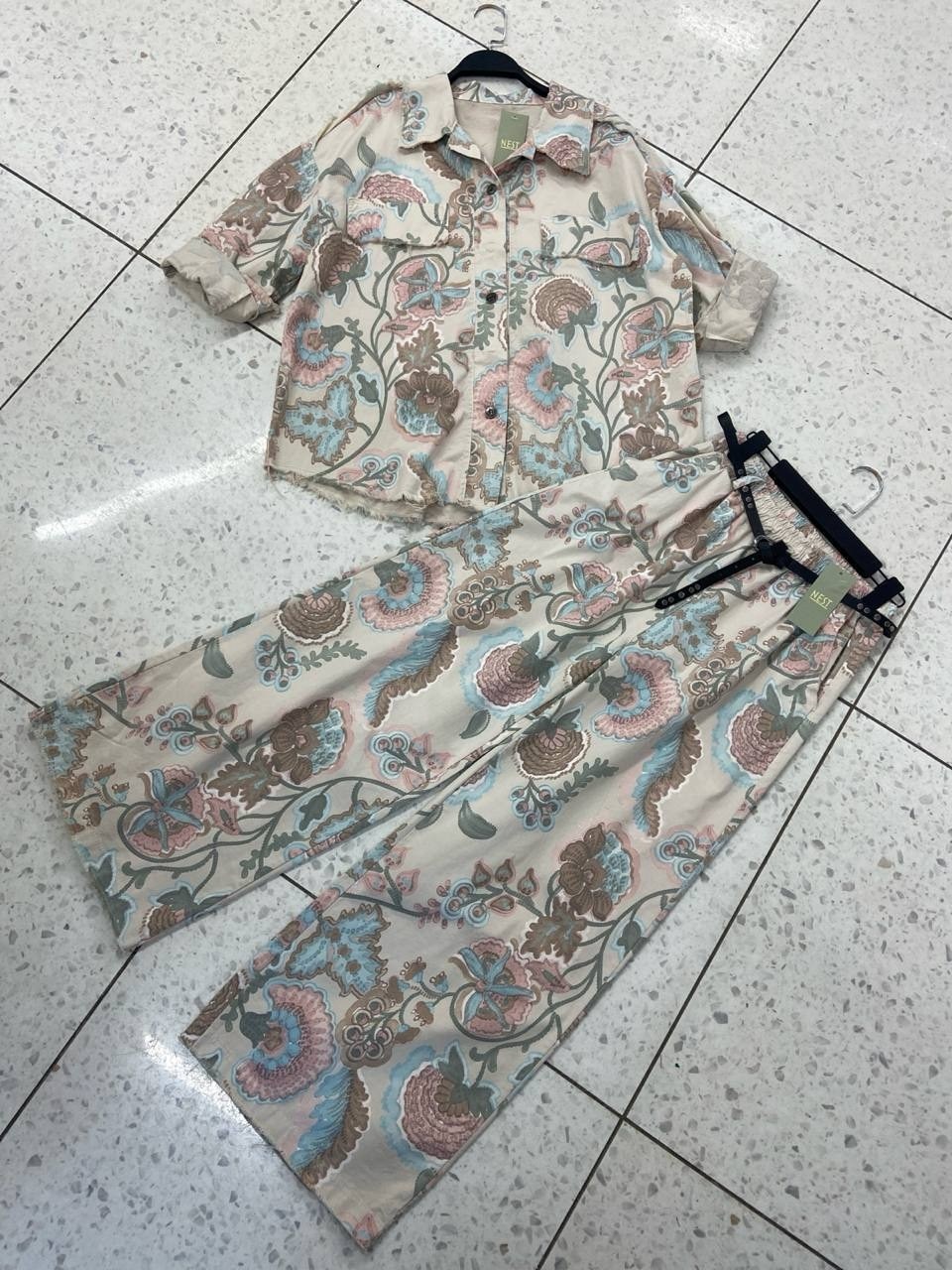 костюм комплекты,костюм с брюками,женские костюмы,женские брючные костюмы,костюм летний женский