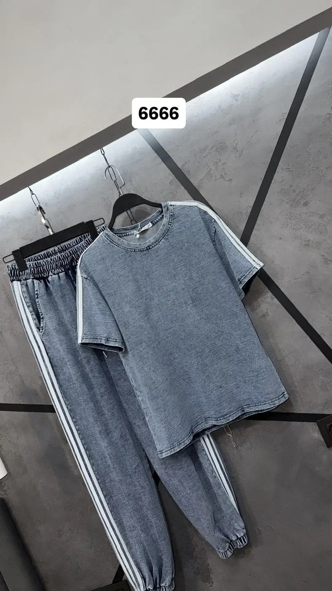 костюм спортивный,костюм в стиле спорт шик,трикотажные костюмы,женский спортивный костюм,костюм женский