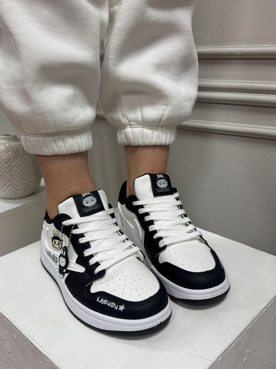 кроссовки женскиe,кроссовки,классные кроссовки,кроссовки модные,повседневные кроссовки