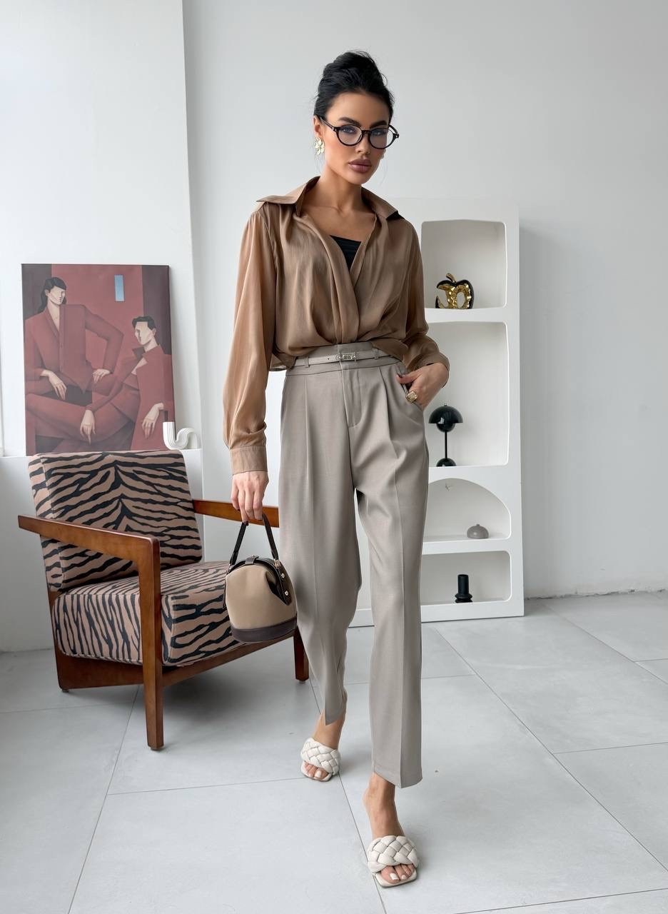 модные брюки,классические брюки,брюки с рубашкой,бежевые брюки