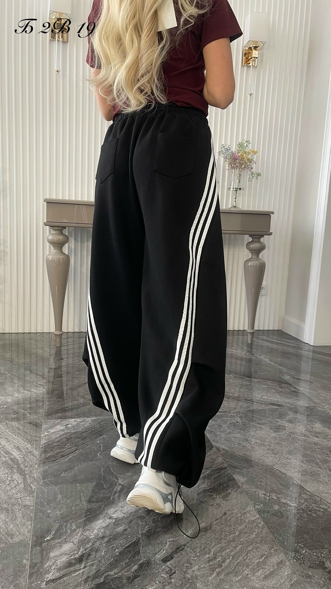 спортивные женские штаны с лампасами,брюки спортивные,спортивные штаны,брюки женские широкие,штаны широкие