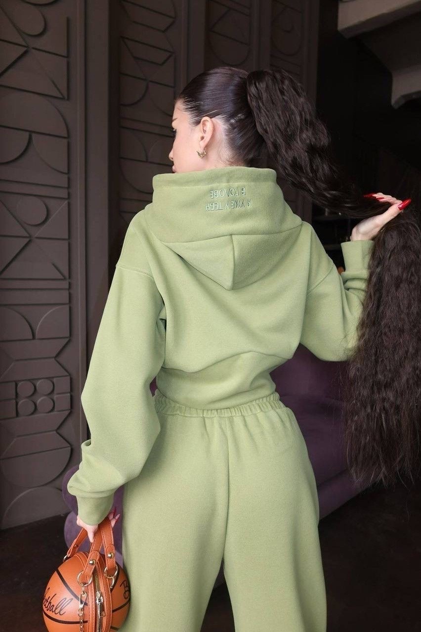 женские костюмы,костюм бежевый,спортивный костюм женский,