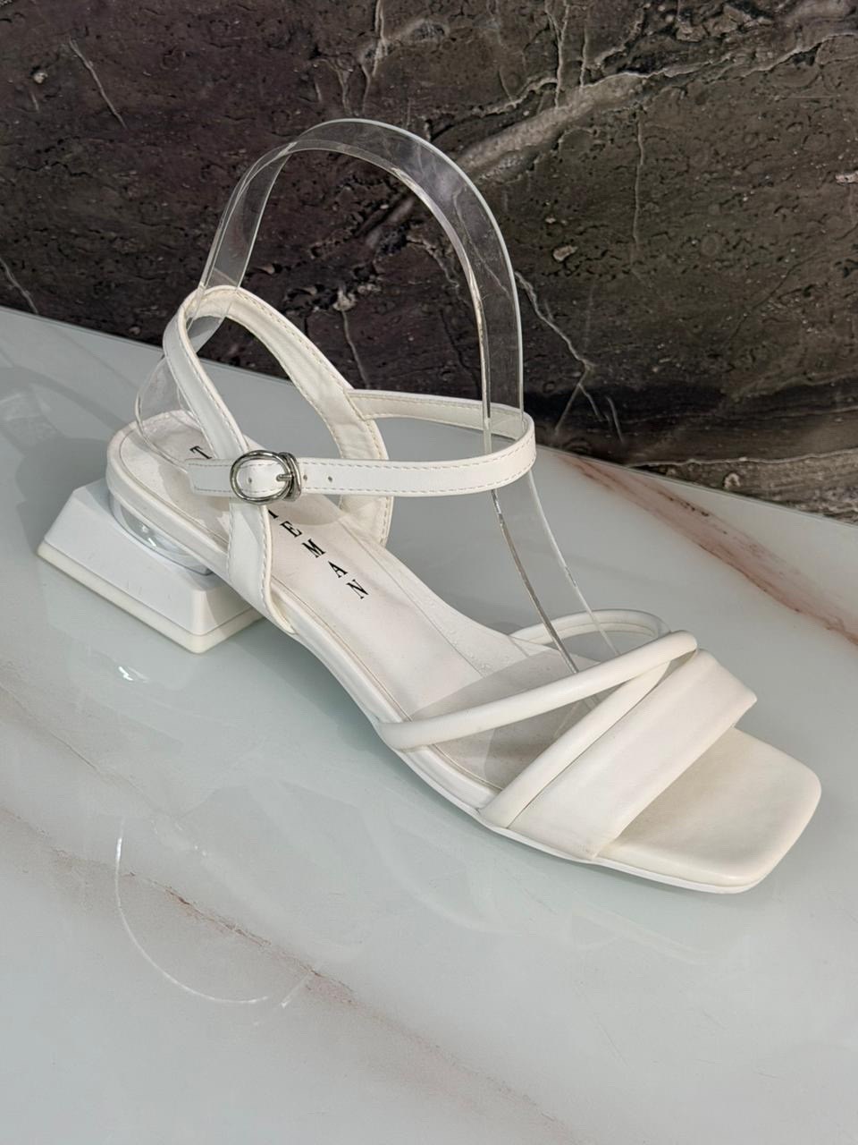 босоножки закрытые,женские босоножки,стильные босоножки,замшевые босоножки,босоножки на каблуках