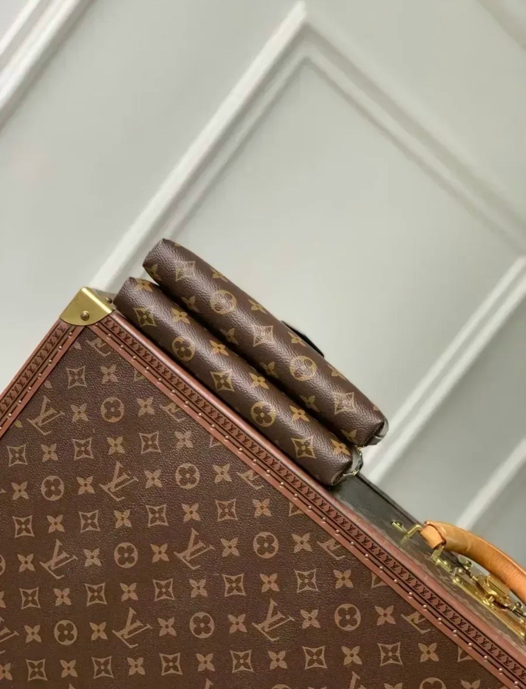 женская сумка louis vuitton,louis vuitton сумка на плечо,сумка louis vuitton,луи виттон сумка,louis vuitton сумка на плечо слинг