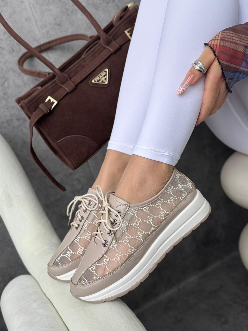 ,женские кроссовки,женская , летняя,обуви