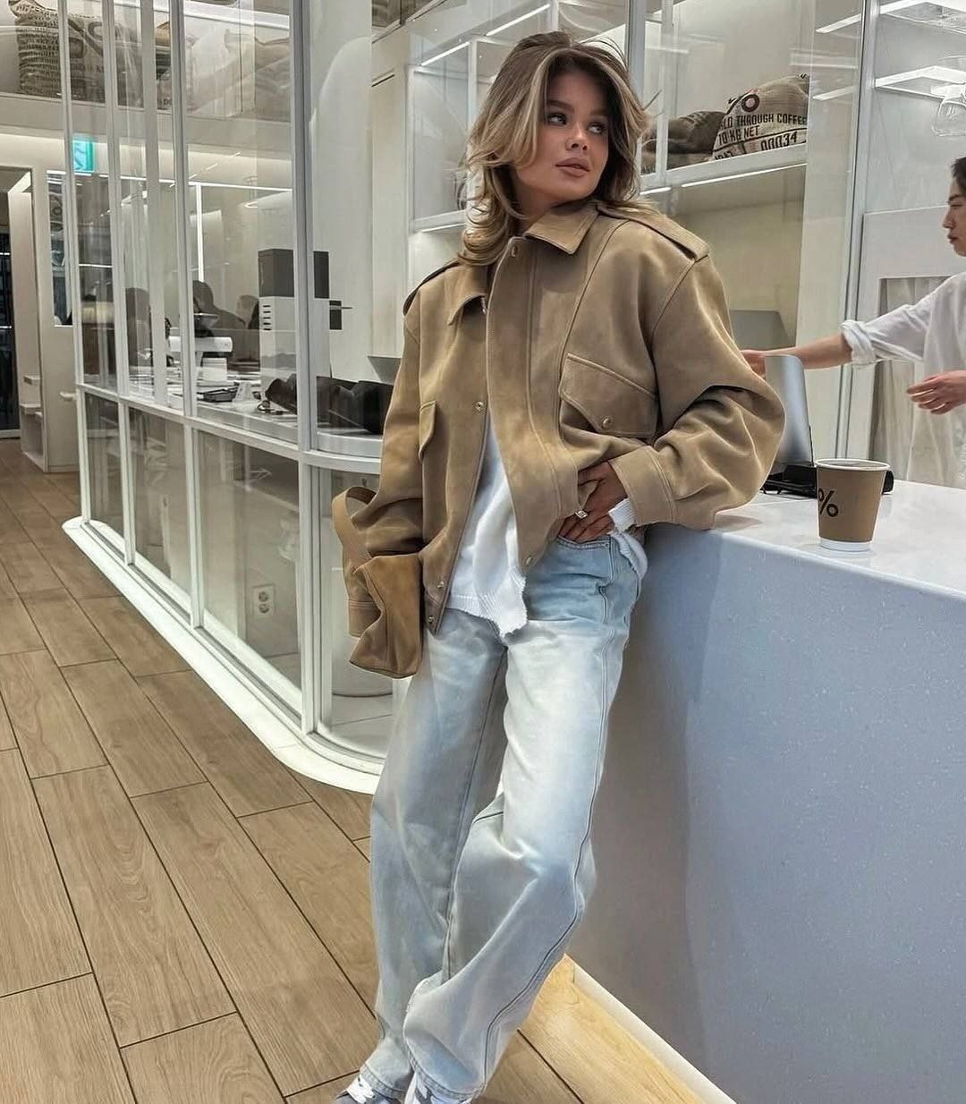 замшевый бомбер,замшевая куртка,бомбер zara,куртка бомбер,куртка из замши