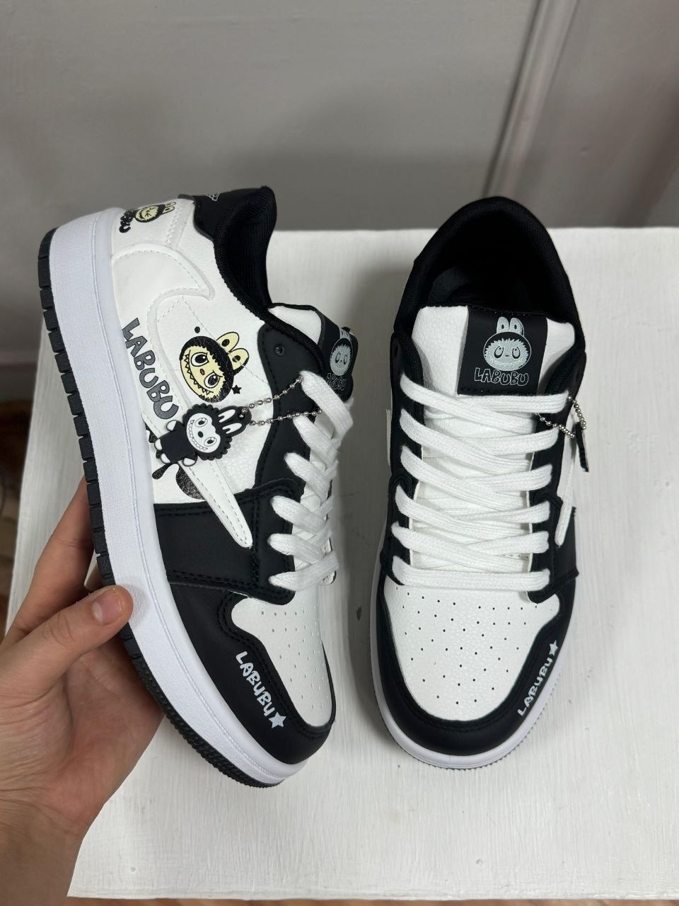 кроссовки женскиe,кроссовки,классные кроссовки,кроссовки модные,повседневные кроссовки