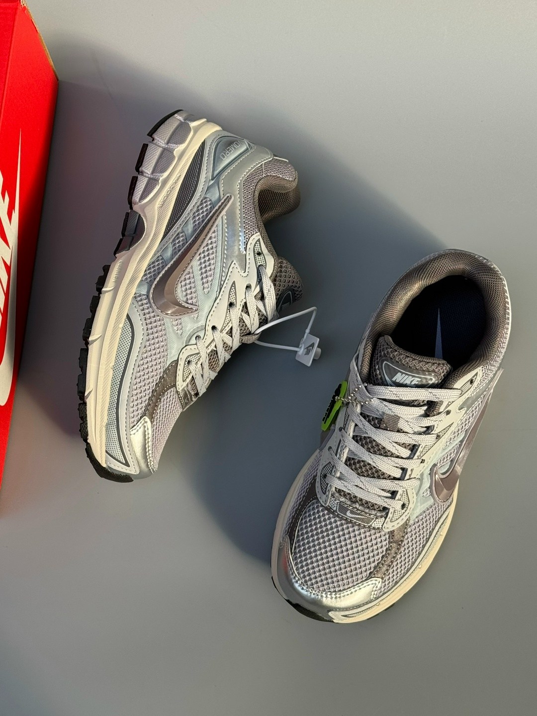 кроссовки nike,кроссовки женские nike,кроссовки женскиe,российские кроссовки,кроссовки найк